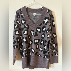 Purple/Gray Leopard Print V-Neck Sweater